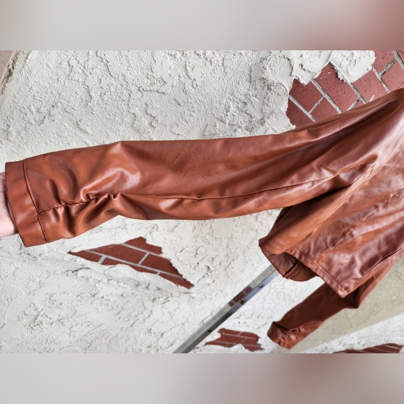 Large women LANE CRAWFORD faux leather zip shirred long sleeve jacket FLAWS - Picture 9 of 16